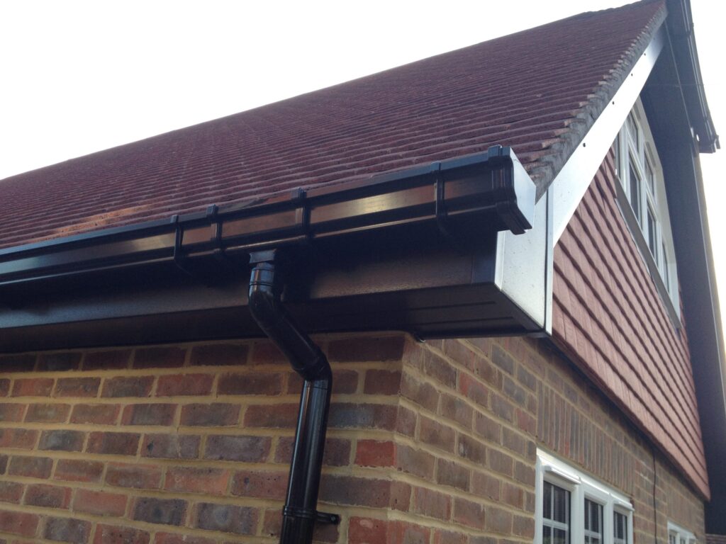 installers of uPVC guttering and downpipes